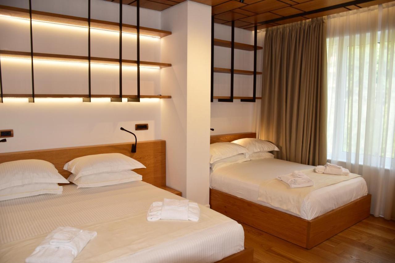 Hotel Ergi'S Драч Екстериор снимка