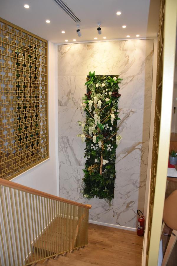 Hotel Ergi'S Драч Екстериор снимка