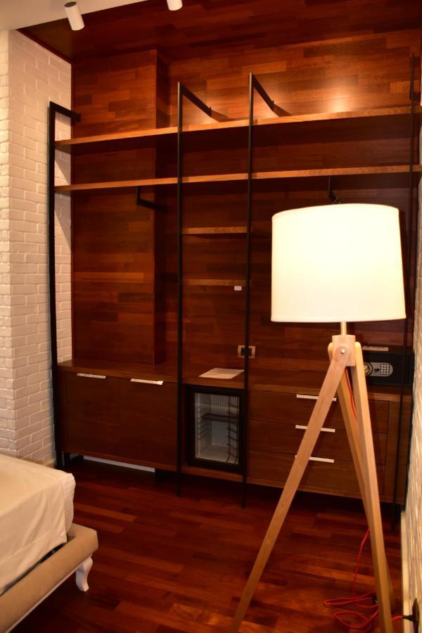 Hotel Ergi'S Драч Екстериор снимка