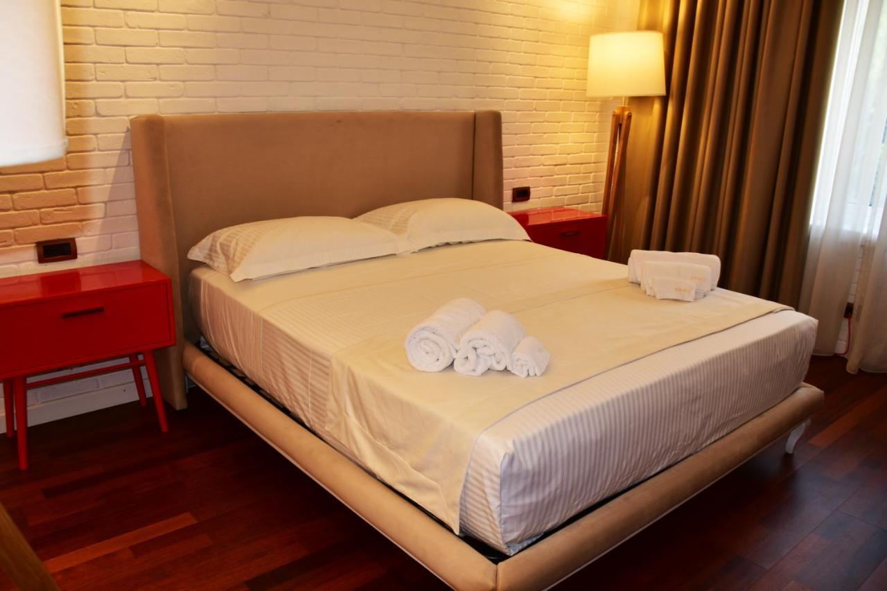Hotel Ergi'S Драч Екстериор снимка