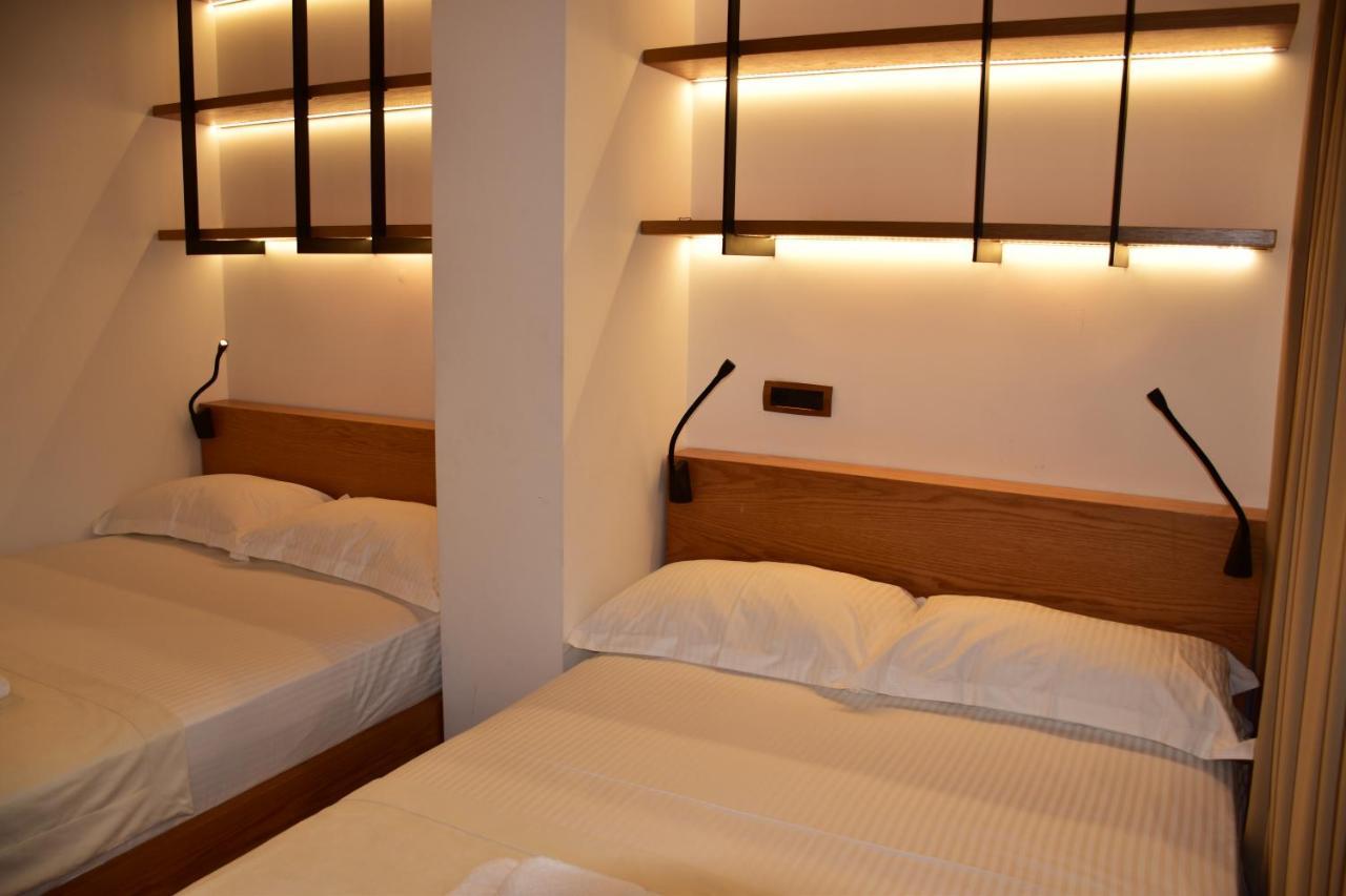 Hotel Ergi'S Драч Екстериор снимка