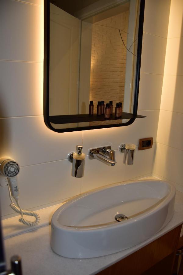 Hotel Ergi'S Драч Екстериор снимка